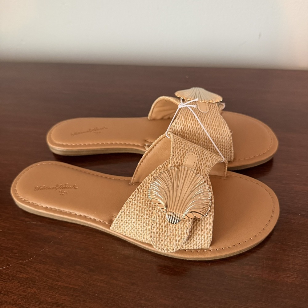 Sandals UNIVERSAL THREAD Raffia Shell Ornament Slides Beach Size 8